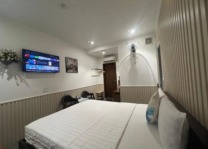 Dong Nhu Hotel